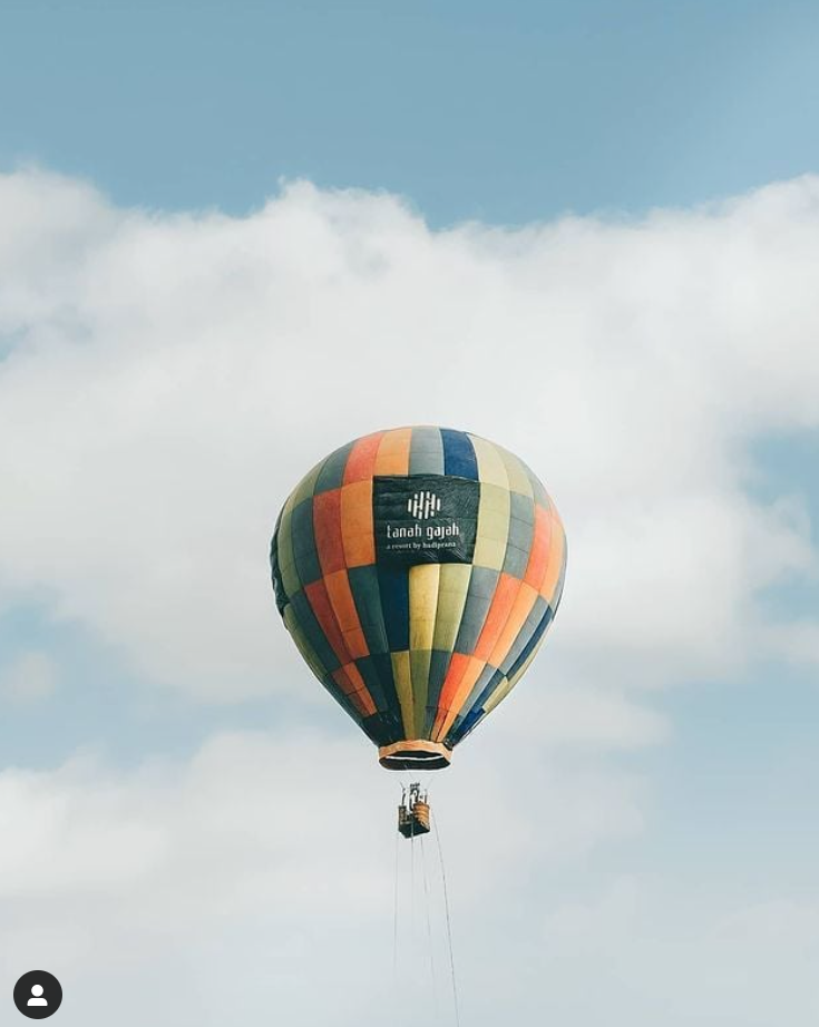 Hot Air Baloon Ride by Tanah gajah